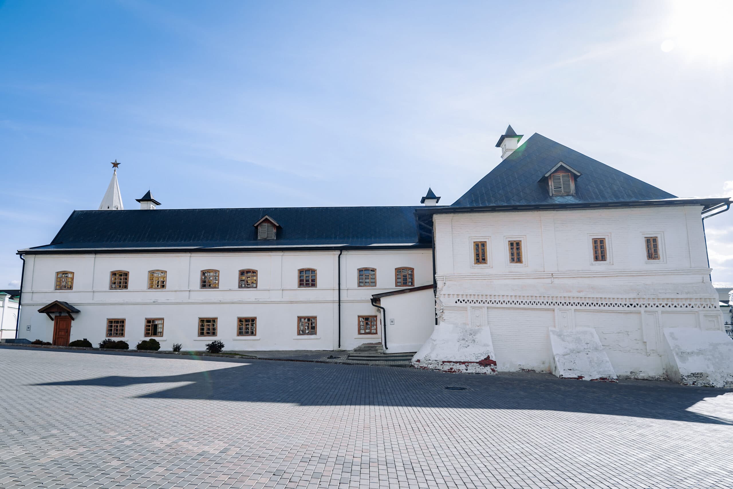 братский корпус