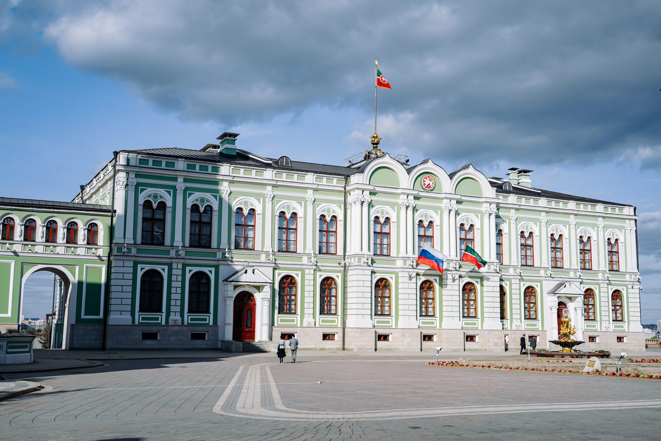 губернаторский дворец телефон (95) фото